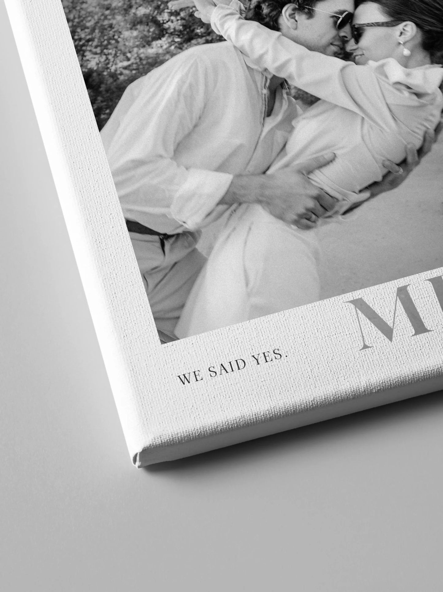 07_Canvas Mock-up_horizontal_closeup_1 copy_